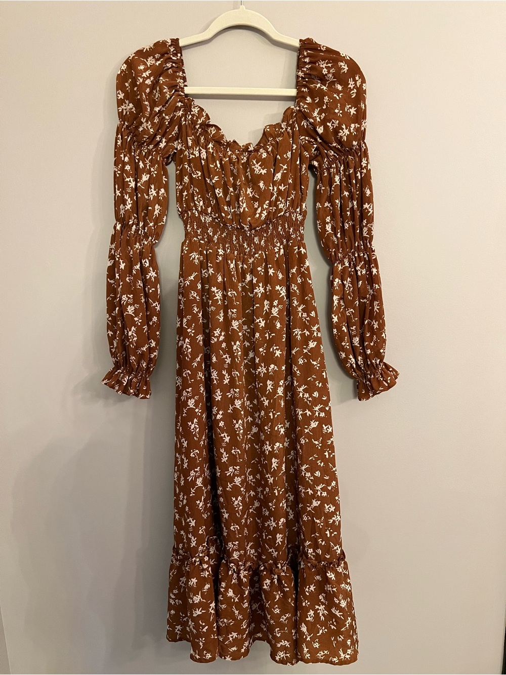 ASTR Rust Brown Floral Smocked Long Sleeve Midi Dress